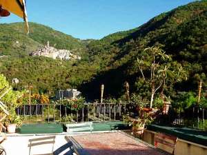 Ski Lodges, Mountain Refuges, Characteristic B&Bs and simply nice places to stay in Italy and the Italian Alps.